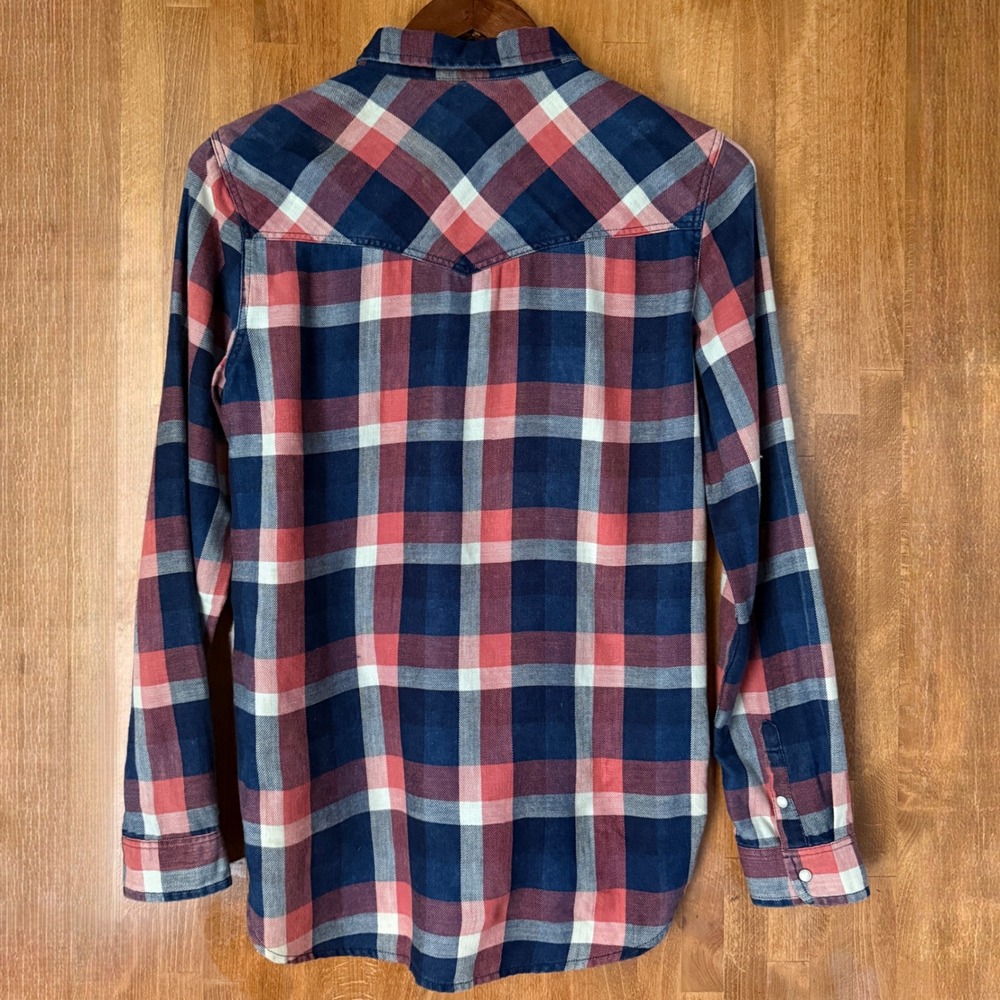 American Eagle Outfitters Flannel Shirt‎ Size Small Plaid Boyfriend Fit (A0108) - Picture 2 of 4